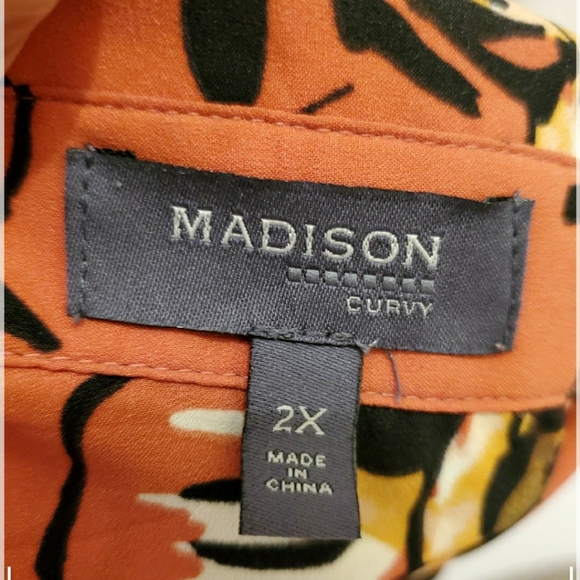 Madison Curvy,Top Floral Blouse Plus Size 2Xl - Picture 10 of 11